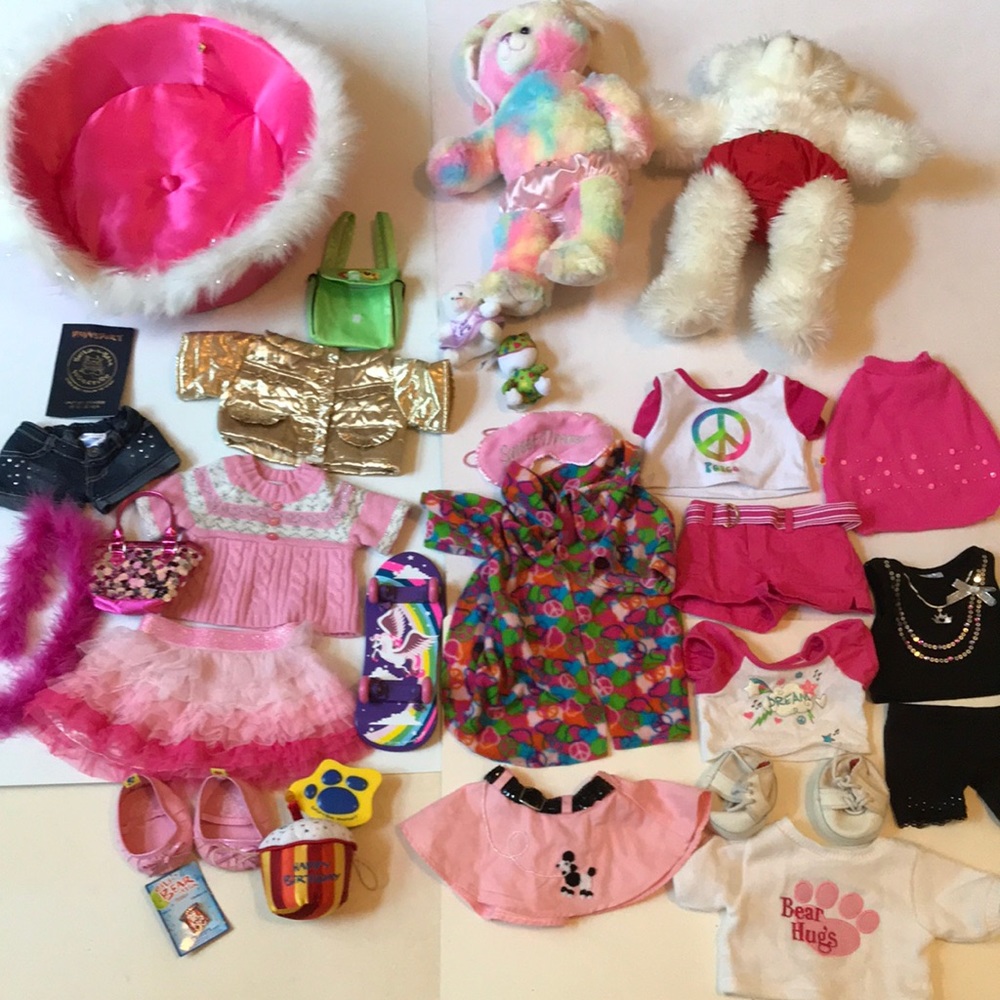 Build a bear outfits , bunny, pawsenclaws & co bear, Skateboard, poodle skirt